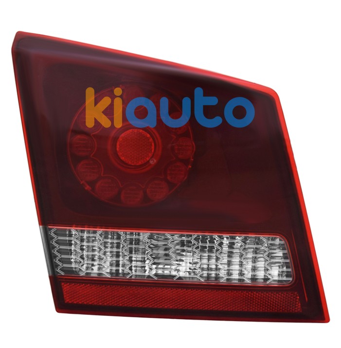 Feu arrière dodge journey 2008-2011 intérieur / fume / gauche OE K68227131AA / 68227131AA / 00K68227131AA