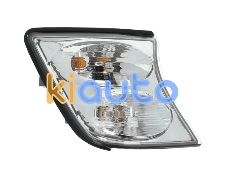 Feu clignotant avant nissan patrol 2001-2004 droit OE 26110VC225