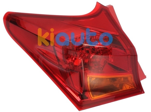 8156102740 | Acheter feu arrière toyota ... | Kiauto