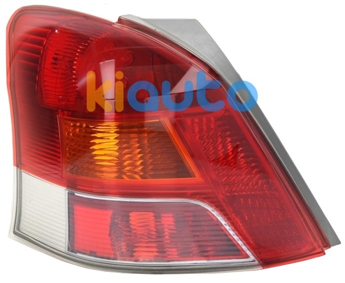 815610D250 | Acheter feu arrière toyota ... | Kiauto