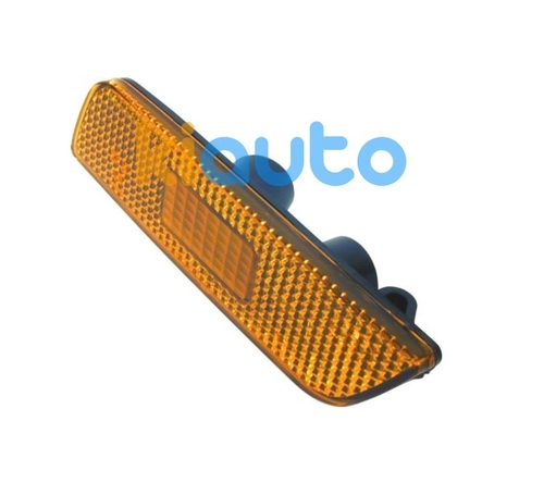 30722641 | Acheter feu d´aile volvo s8... | Kiauto