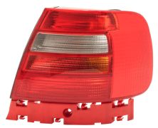 FEU ARRIÈRE AUDI A4 1997-1999 DROIT