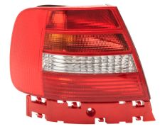FEU ARRIÈRE AUDI A4 1999-2001 SEDAN / GAUCHE