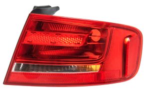FEU ARRIÈRE AUDI A4 2007-2012 SEDAN / EXTÉRIEUR / DROIT