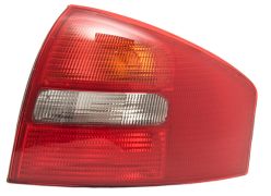 FEU ARRIÈRE AUDI A6 1997-1999 SEDAN DROIT