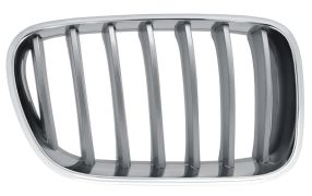 GRILLE BMW X3 (F25) 2010-2014 FACE AVANT / CONTOUR CHROMÉ / LAMES GRIS TITANIUM / DROITE