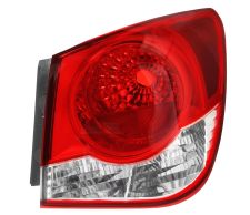 FEU ARRIÈRE CHEVROLET CRUZE 2012-2015 4 PORTES / EXTÉRIEUR / DROIT