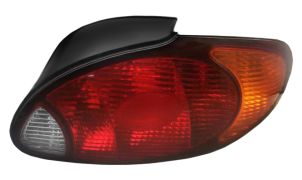 FEU ARRIÈRE HYUNDAI LANTRA 1999-2001 DROIT