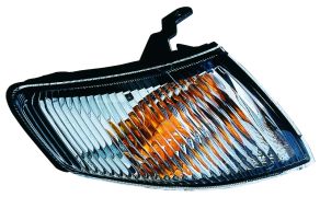 FEU CLIGNOTANT AVANT MAZDA 626 1997-2000 4 PORTES / BLANC / DROIT