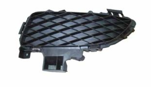 GRILLE MAZDA 3 2003-2007 PARE-CHOCS AVANT / 4 PORTES / DROITE