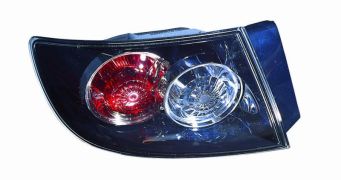 FEU ARRIÈRE MAZDA 3 2007-2009 EXTÉRIEUR / 4 PORTES / BASE NOIRE GAUCHE