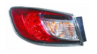 FEU ARRIÈRE MAZDA 3 2009-2011 EXTÉRIEUR / 4 PORTES / GAUCHE