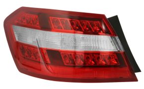 FEU ARRIÈRE MERCEDES CLASE E (W212) 2009-2013 SEDAN / EXTÉRIEUR / MODÈLE CLASSIC / ELEGANCE / LED / GAUCHE