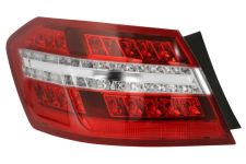 FEU ARRIÈRE MERCEDES CLASE E (W212) 2009-2013 SEDAN / EXTÉRIEUR / MODÈLE AVANTGARDE / LED / GAUCHE