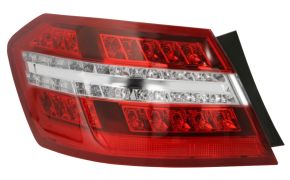FEU ARRIÈRE MERCEDES CLASE E (W212) 2009-2013 SEDAN / EXTÉRIEUR / MODÈLE AVANTGARDE / LED / GAUCHE