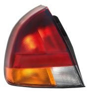 FEU ARRIÈRE MITSUBISHI CARISMA 1995-1999 EXTÉRIEUR / GAUCHE