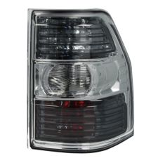 FEU ARRIÈRE MITSUBISHI MONTERO 2007-2015 5 PORTES / DROIT