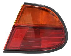FEU ARRIÈRE NISSAN ALMERA 1995-1997 4 PORTES / DROIT