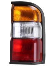 FEU ARRIÈRE NISSAN PATROL 1998-2001 DROIT