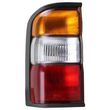 FEU ARRIÈRE NISSAN PATROL 1998-2001 GAUCHE