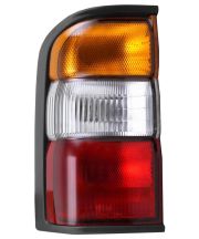 FEU ARRIÈRE NISSAN PATROL 1998-2001 GAUCHE