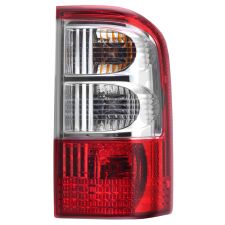 FEU ARRIÈRE NISSAN PATROL 2001-2004 DROIT