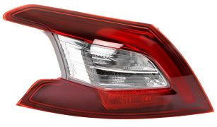 FEU ARRIÈRE PEUGEOT 308 2013-2017 EXTÉRIEUR / GAUCHE