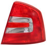 FEU ARRIÈRE SKODA OCTAVIA 2004-2009 SEDAN / DROIT
