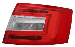 FEU ARRIÈRE SKODA OCTAVIA 2013-2017 SEDAN / LED / DROIT