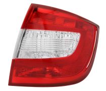 FEU ARRIÈRE SKODA RAPID 2012-2016 SEDAN / DROIT