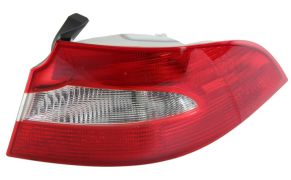 FEU ARRIÈRE SKODA SUPERB 2008-2013 SEDAN / DROIT