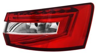 FEU ARRIÈRE SKODA SUPERB 2015-2019 COMBI / EXTÉRIEUR / DROIT