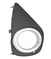 GRILLE TOYOTA YARIS 2014-2017 PARE-CHOCS AVANT / AVEC ANTIBROUILLARD / MODÈLE HYBRID / DROIT