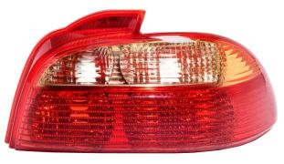 FEU ARRIÈRE TOYOTA AVENSIS 2000-2003 DROIT