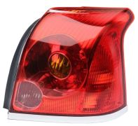 FEU ARRIÈRE TOYOTA AVENSIS 2003-2006 4 PORTES / DROIT