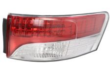 FEU ARRIÈRE TOYOTA AVENSIS 2008-2012 4 PORTES / EXTÉRIEUR / DROIT