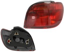 FEU ARRIÈRE TOYOTA YARIS 2003-2006 TYPE KOITO / SANS CIRCUIT / DROIT