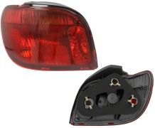 FEU ARRIÈRE TOYOTA YARIS 2003-2006 TYPE KOITO / SANS CIRCUIT / GAUCHE