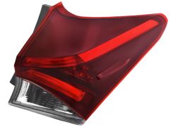 FEU ARRIÈRE TOYOTA AURIS 2015-2020 EXTÉRIEUR / 3/5 PORTES / LED / DROIT