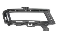 GRILLE VOLKSWAGEN GOLF VII 2012-2017 PARE-CHOCS AVANT / SUPÉRIEURE / AVEC ANTIBROUILLARD / DROITE
