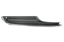 GRILLE VOLKSWAGEN GOLF VII 2012-2017 PARE-CHOCS AVANT / INFÉRIEURE / AVEC MOULURE CHROMÉE / DROITE