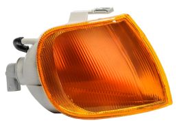 FEU CLIGNOTANT AVANT VOLKSWAGEN POLO 1995-1999 ORANGE / DROIT