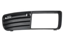 GRILLE VOLKSWAGEN POLO 1995-1999 PARE-CHOCS AVANT / MODÈLE GTI / AVEC ANTIBROUILLARD / DROITE