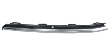 MOULURE GRILLE VOLKSWAGEN GOLF VII 2017-2020 PARE-CHOCS AVANT / SUPÉRIEURE / AVEC MOULURE CHROMÉ / DROIT