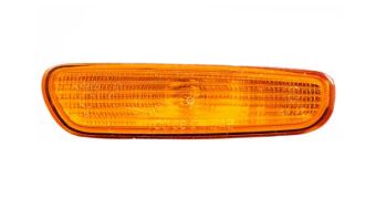 FEU D´AILE VOLVO V40 1998-2001 PARE-CHOCS AVANT / ORANGE / DROIT